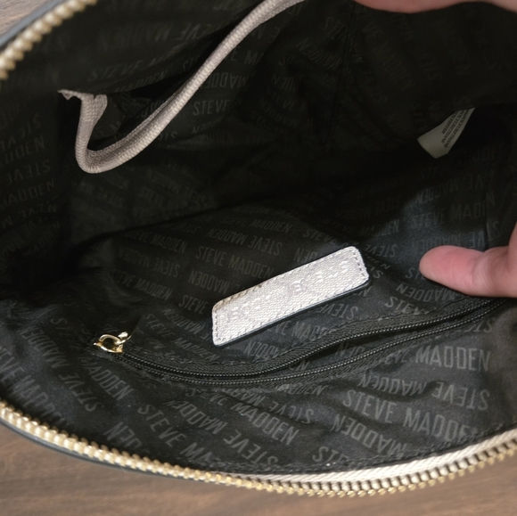 Steve Madden Pink Cherry Blossom Dragon Crossbody Bag - Picture 11 of 11